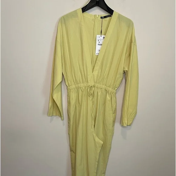 COPY - NWT ZARA Plunging V-Neck Jumpsuit Size Small - Picture 5 of 12